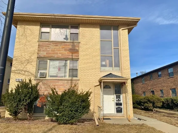 5706 Saint Charles Rd, Berkeley, IL 60163