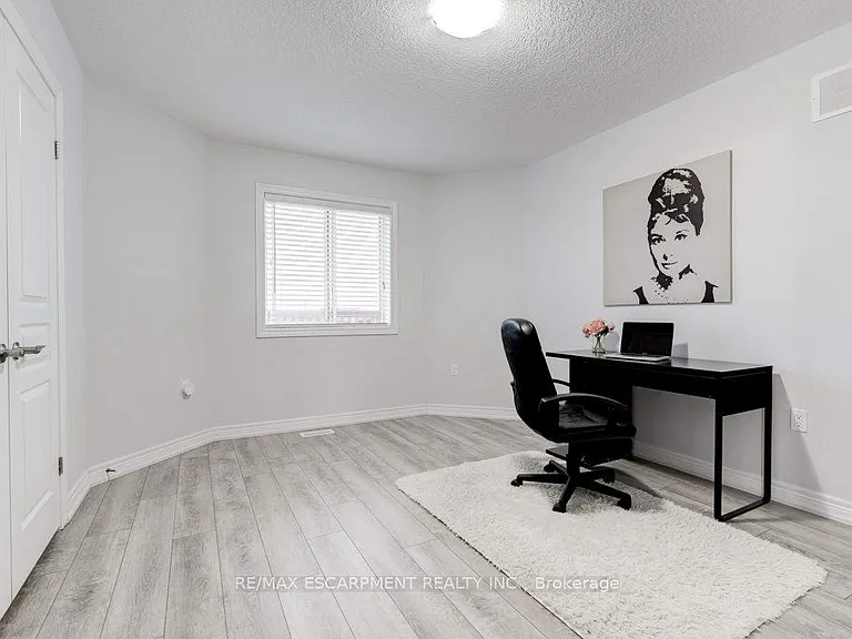 85 Showcase Dr #MAIN — Photo 41