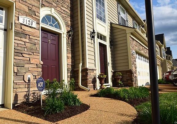 A well landscaped community, relax and enjoy!