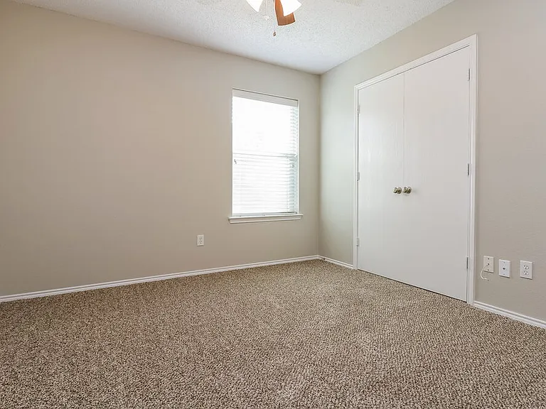 1012 SW Hillside Dr — Photo 10