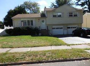67 Dalebrook Rd, Bloomfield, NJ 07003