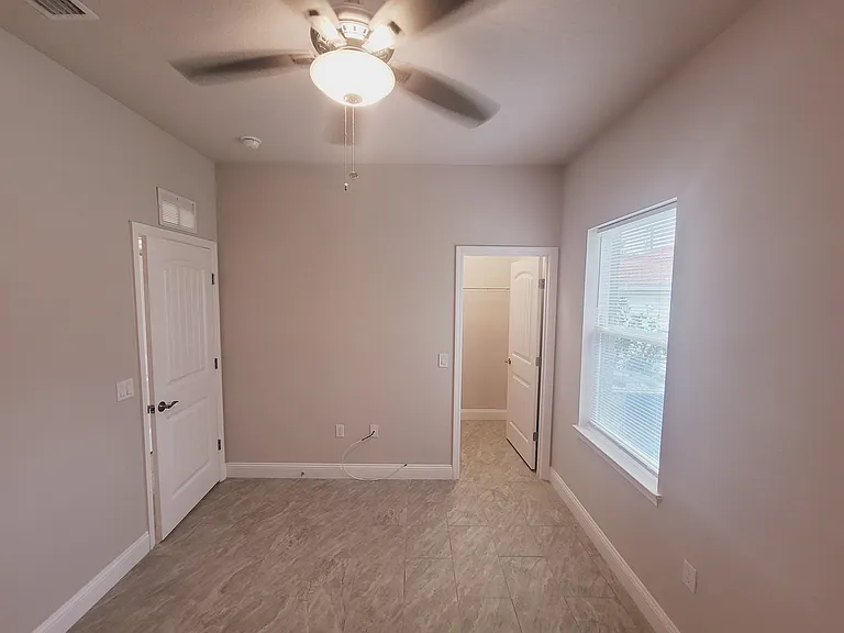 39 Providence Ln #B — Photo 10