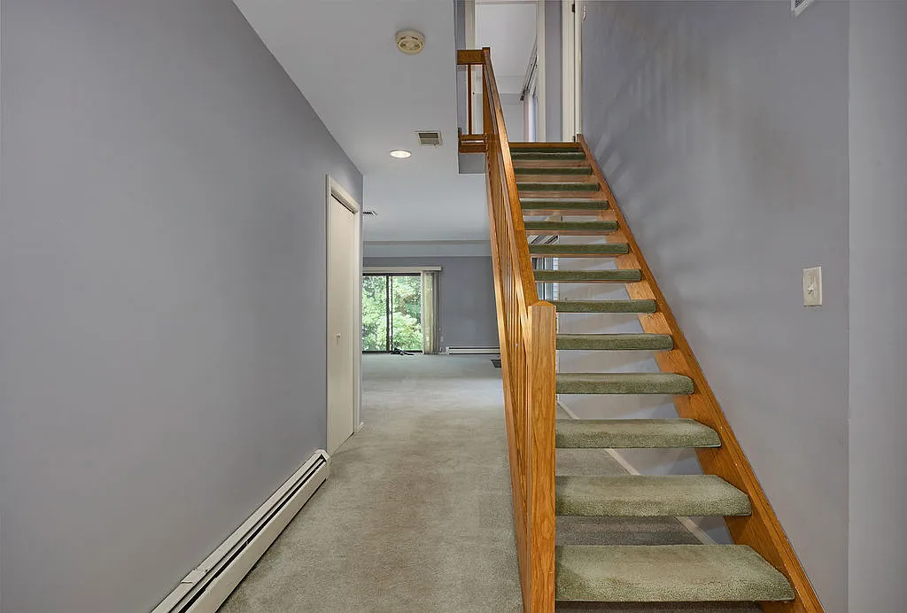 3 bed, 2.5 bath, 2020 sqft, $6,250 — Photo 3