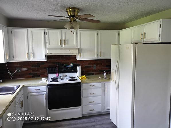1580-1580 Four Mile Dr