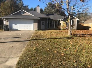2413 Highland Dr, Gautier, MS 39553