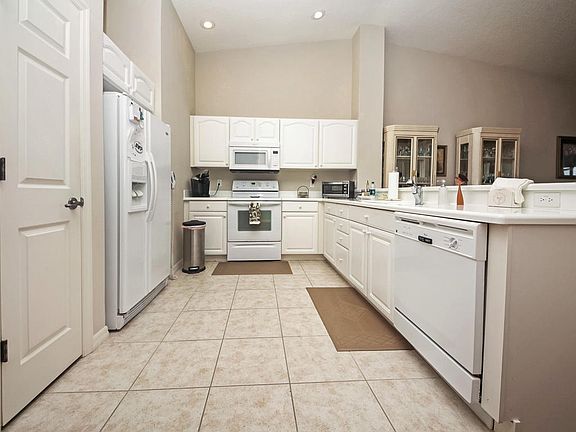 3rd image of 500 Canopy Walk Ln APT 544