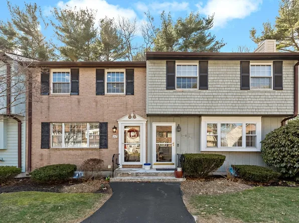 3-7 Treetop Ln, Kingston, MA 02364