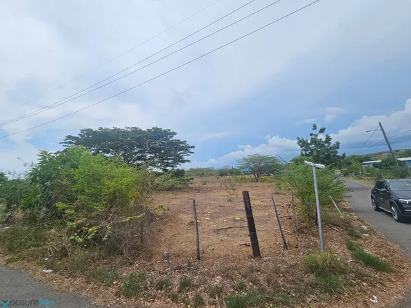 Solar 12 Urb Finquitas Betances, Cabo Rojo, PR 00623