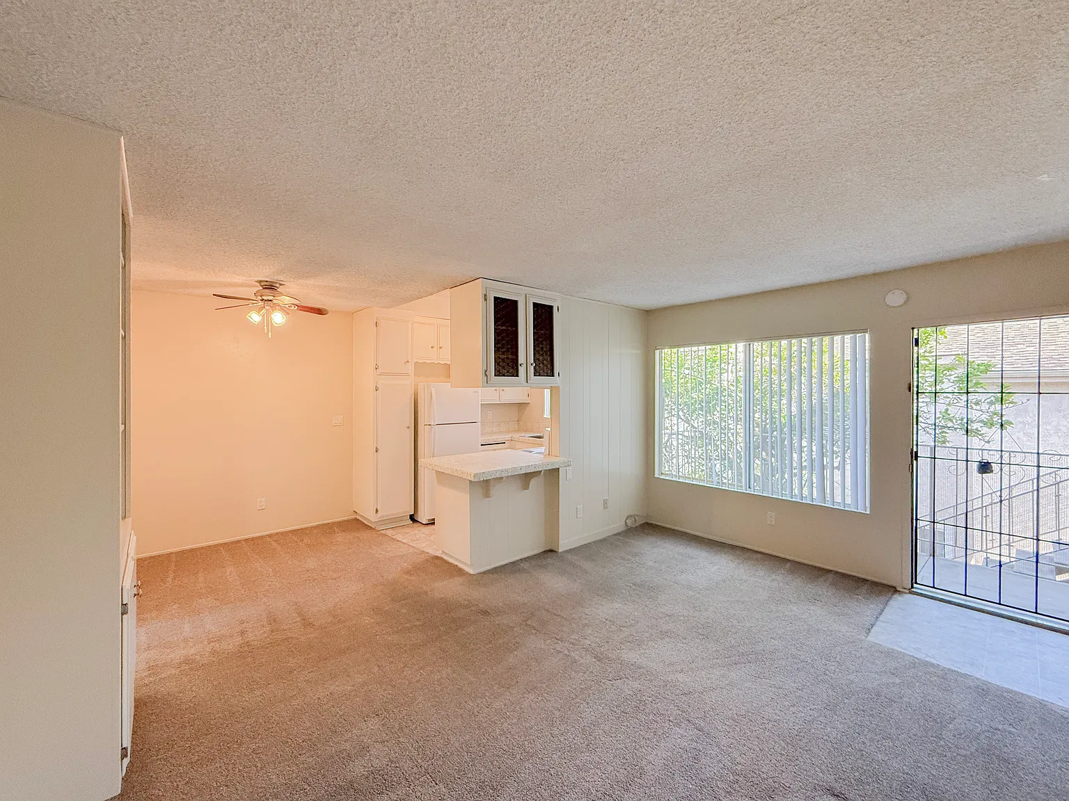 1 bed, 550 sqft, $1,995 — Photo 2