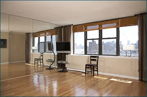 Rented by Brown Harris Stevens | media 8