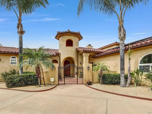 584 S Grade Rd, Alpine, CA 91901