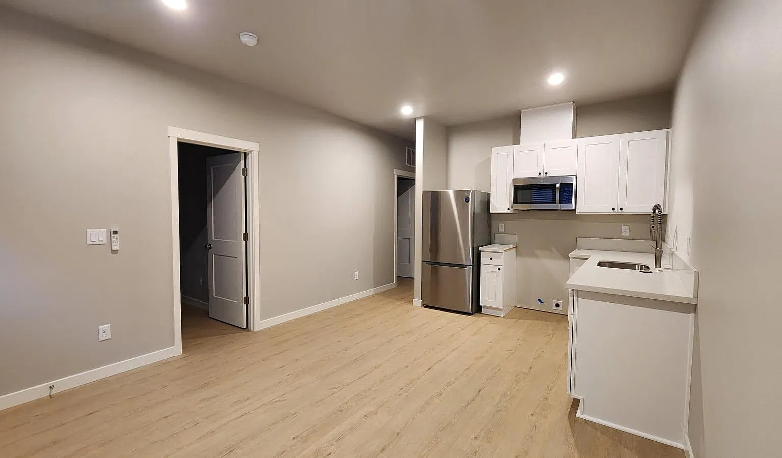 2 bed, 600 sqft, $1,595 — Photo 1