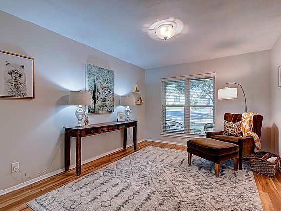 4th image of 5112 Wayborne Hill Dr