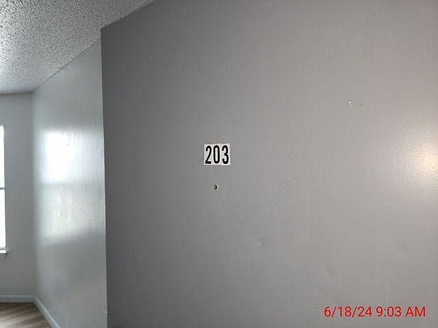 Unit Photo