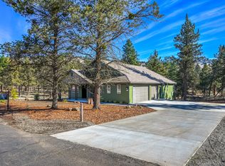 1205 Vine Maple Dr, Klamath Falls, OR 97601