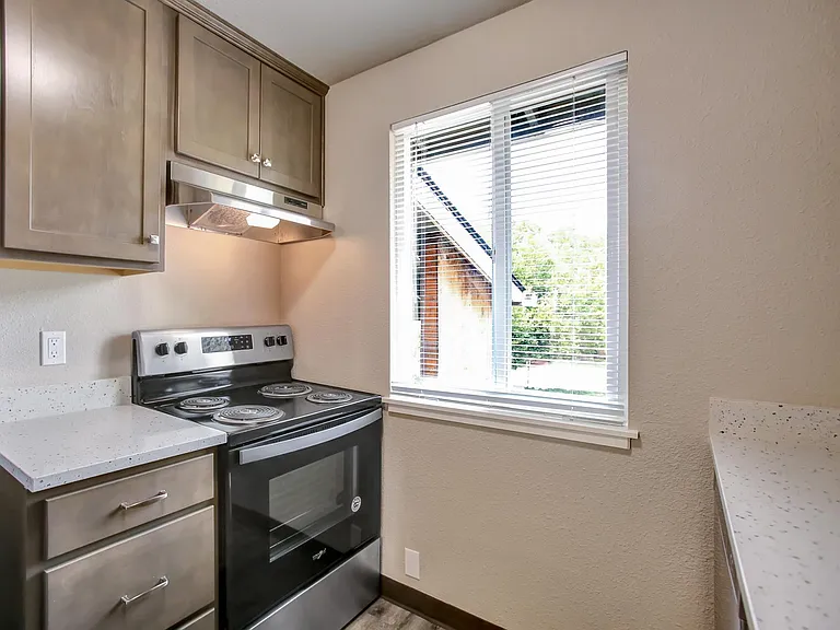 Willamette Terrace — Photo 9