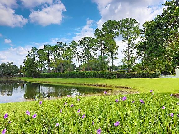 There are ponds and well-maintained lawns and landscaping.