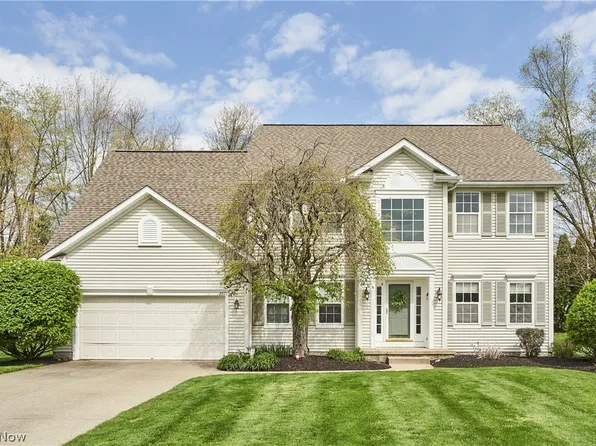 2971 Grandview Dr, Akron, OH 44333