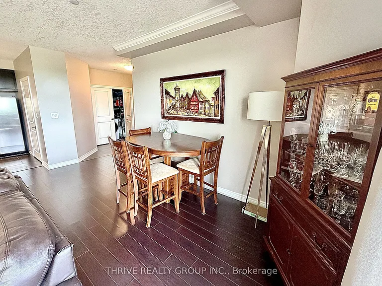 330 Ridout St S #1607 — Photo 10