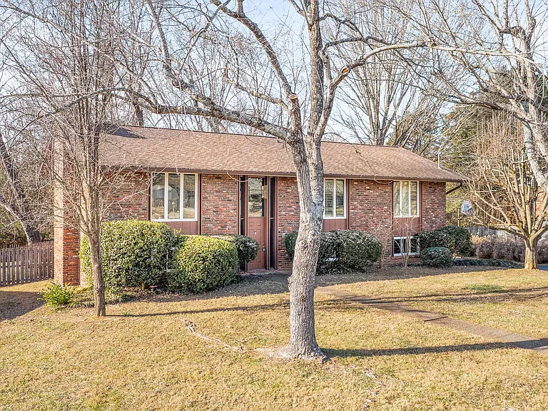 949 Kevin Rd — Photo 23