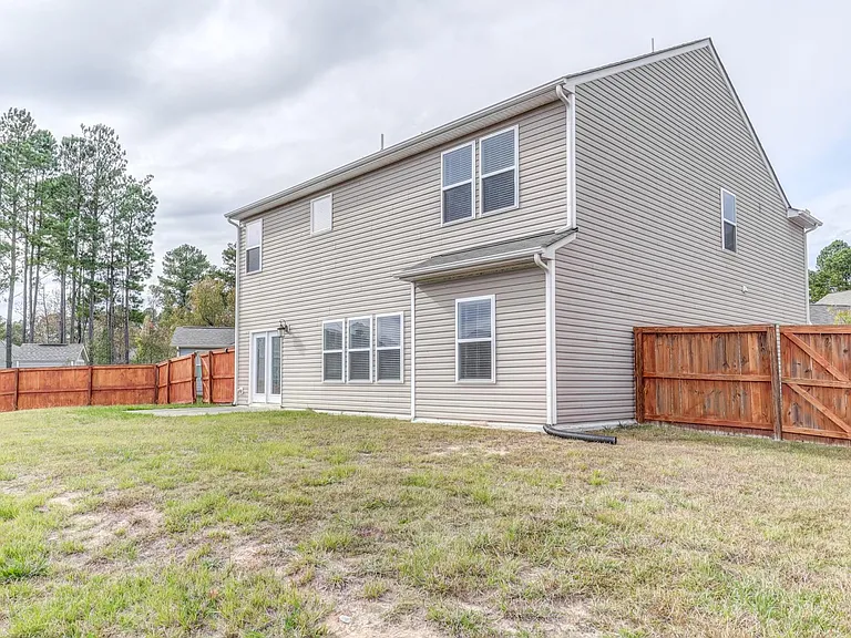 10 Crawford Ct — Photo 24