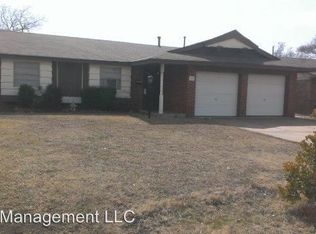 108 SW 10th St, Moore, OK 73160