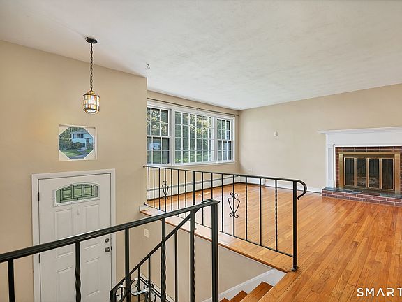 4th image of 1 Holly Lane