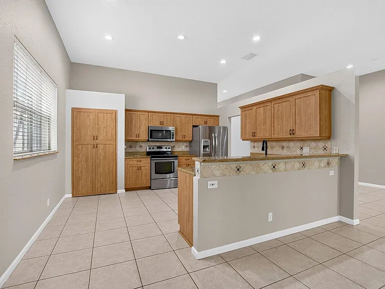 5346 Vallejo Ter — Photo 7