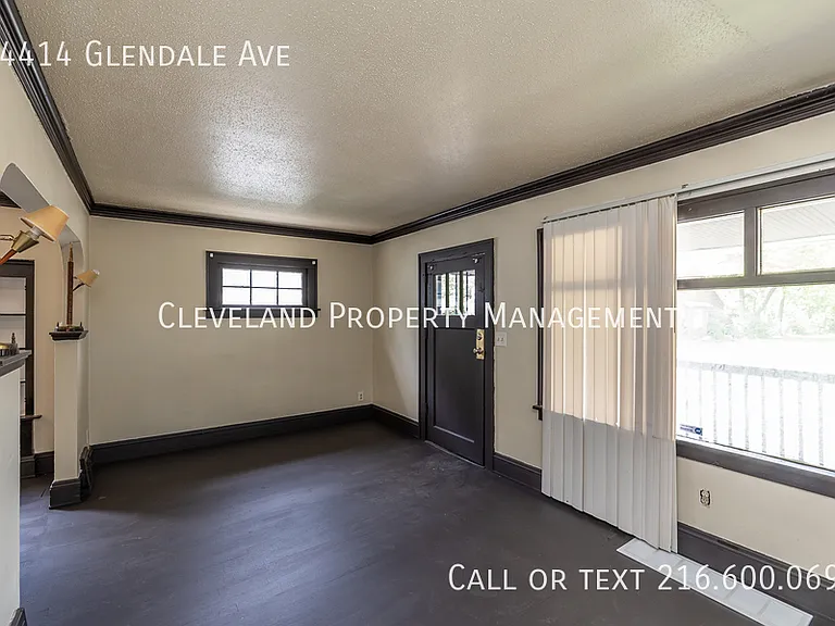 14414 Glendale Ave — Photo 4