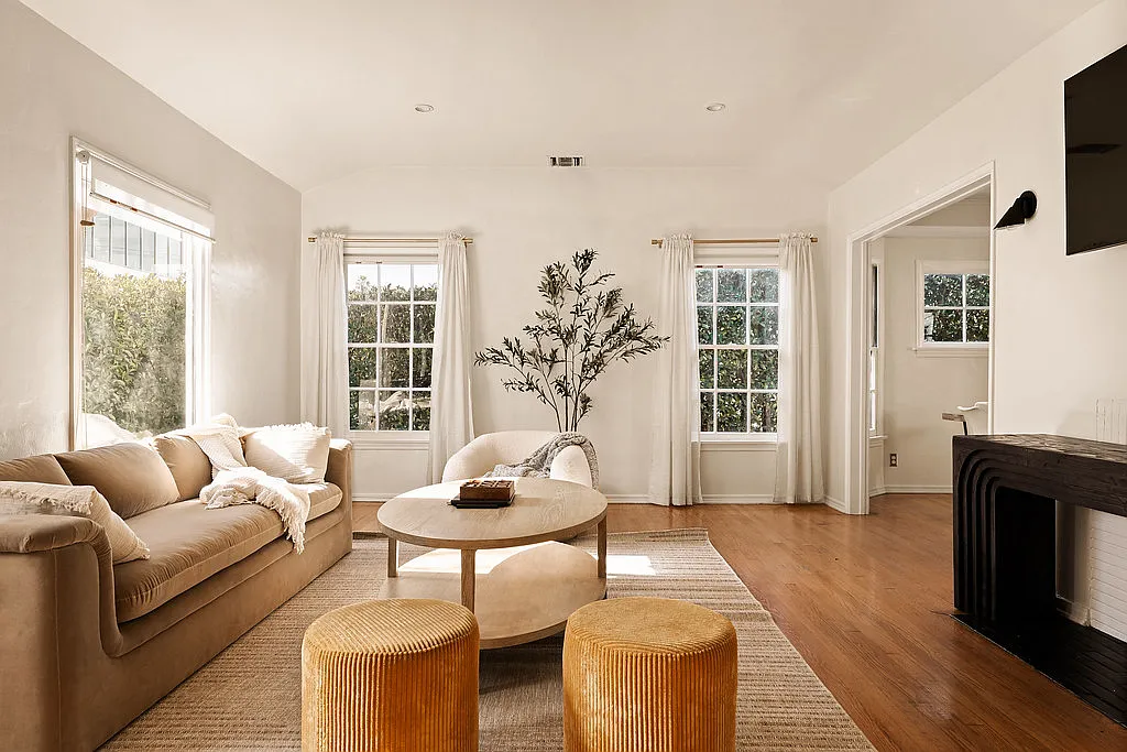 2 bed, 1288 sqft, $7,990 — Photo 1