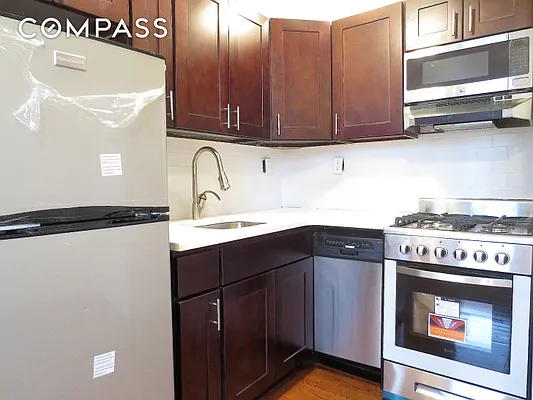 Rented by Compass | media 18