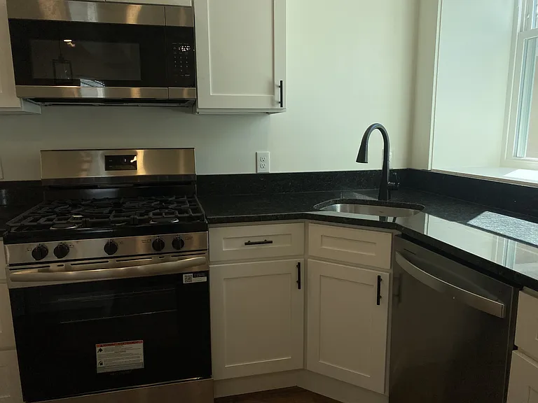 27 W Ferdinand St #2 — Photo 8
