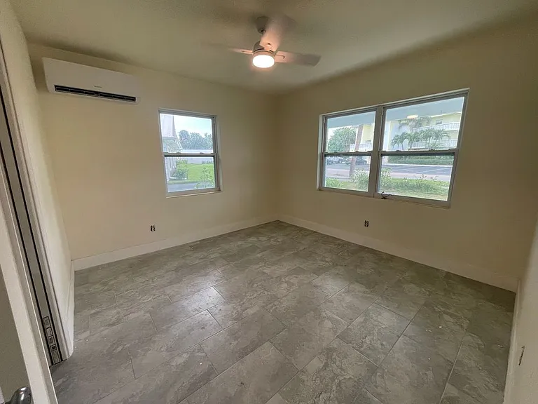 2194 Ponce De Leon Cir #1 — Photo 11