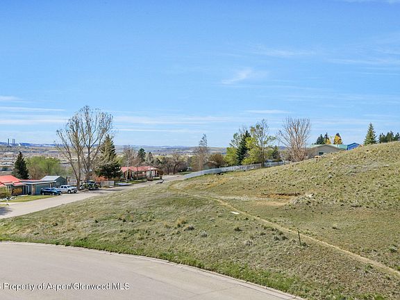 2nd image of 702 Ashley Rd