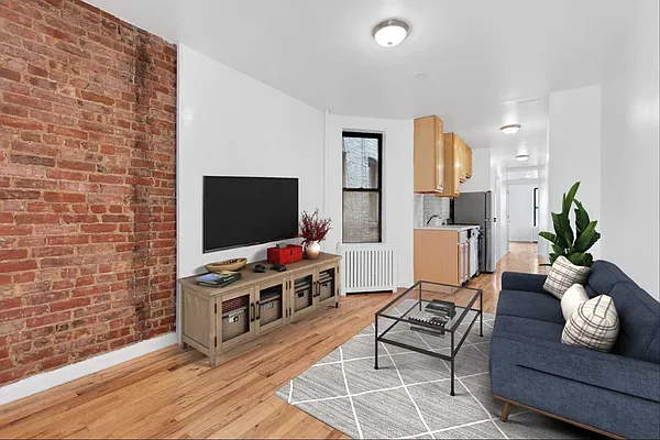 Rented by Cooper & Cooper Real Estate | media 17