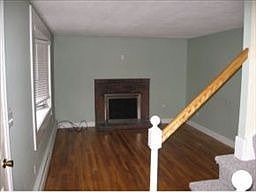 4th image of 42 Royal Cir