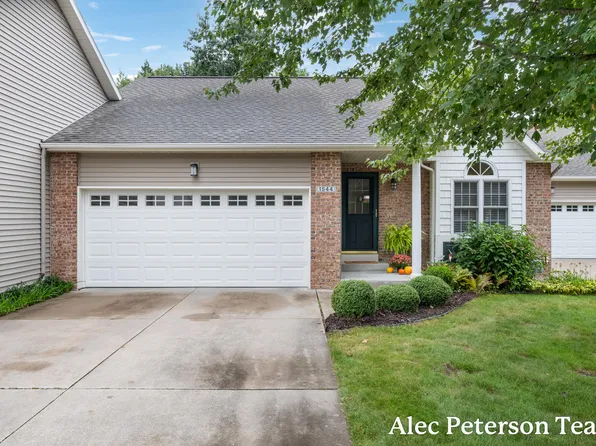 1544 Beechtree Cmns, Grand Haven, MI 49417