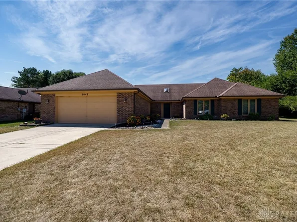 5049 Pebble Brook Dr, Englewood, OH 45322