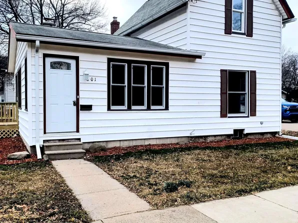 801 N Hickory St, Owosso, MI 48867