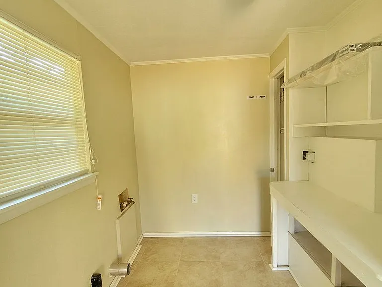 15 Audusson Ave — Photo 18