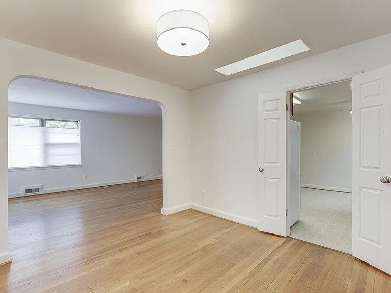 5601 Pollard Rd — Photo 12