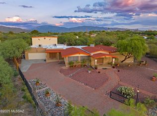 10680 E Camino Tesote Pl, Tucson, AZ 85749