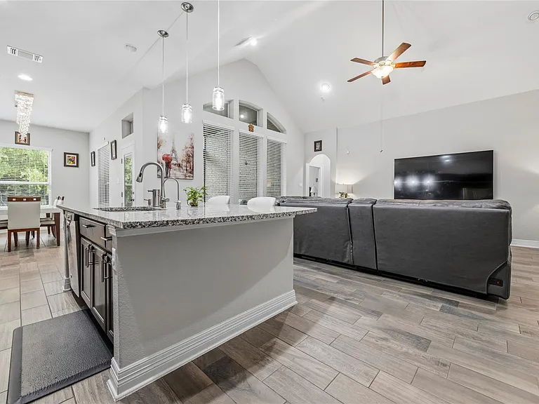 3013 Chalice Well Dr — Photo 19