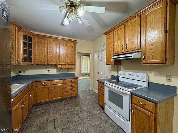 3rd image of 243 Aspen Dr NW