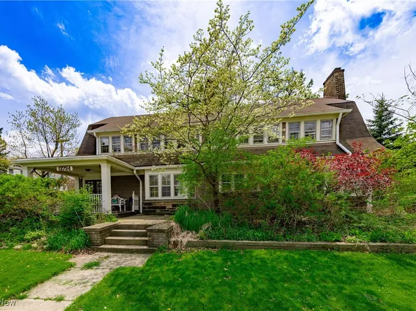 2155 Middlefield Rd, Cleveland Heights, OH 44106