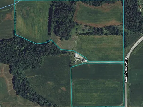 Locust Rd, Decorah, IA 52101