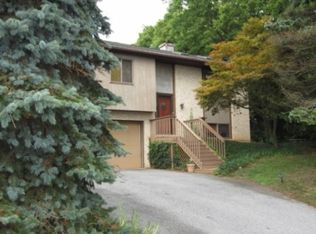 205 Gallagher Rd, Whitehall, PA 18052