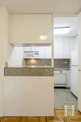 Rented by Halstead Real Estate | media 16