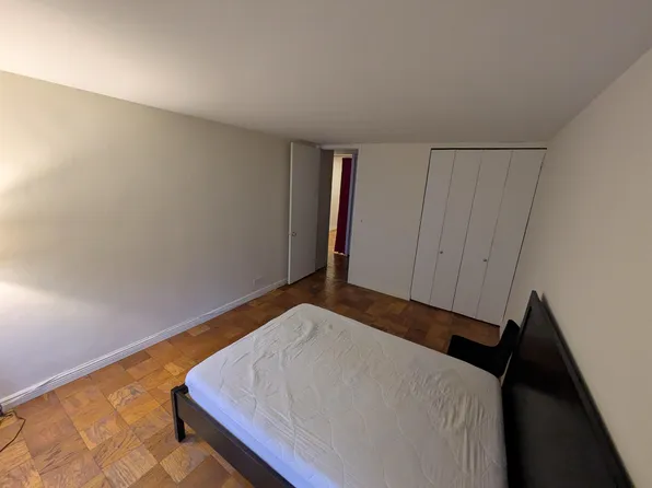 333 East 30th Street image 4 of 39