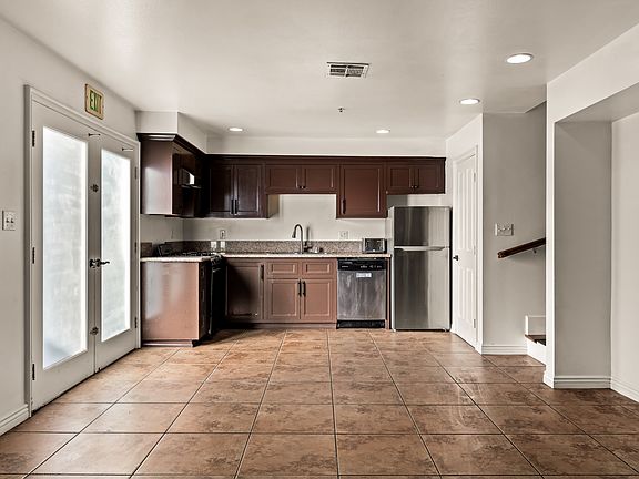 2nd image of 2673 Menlo Ave APT 3